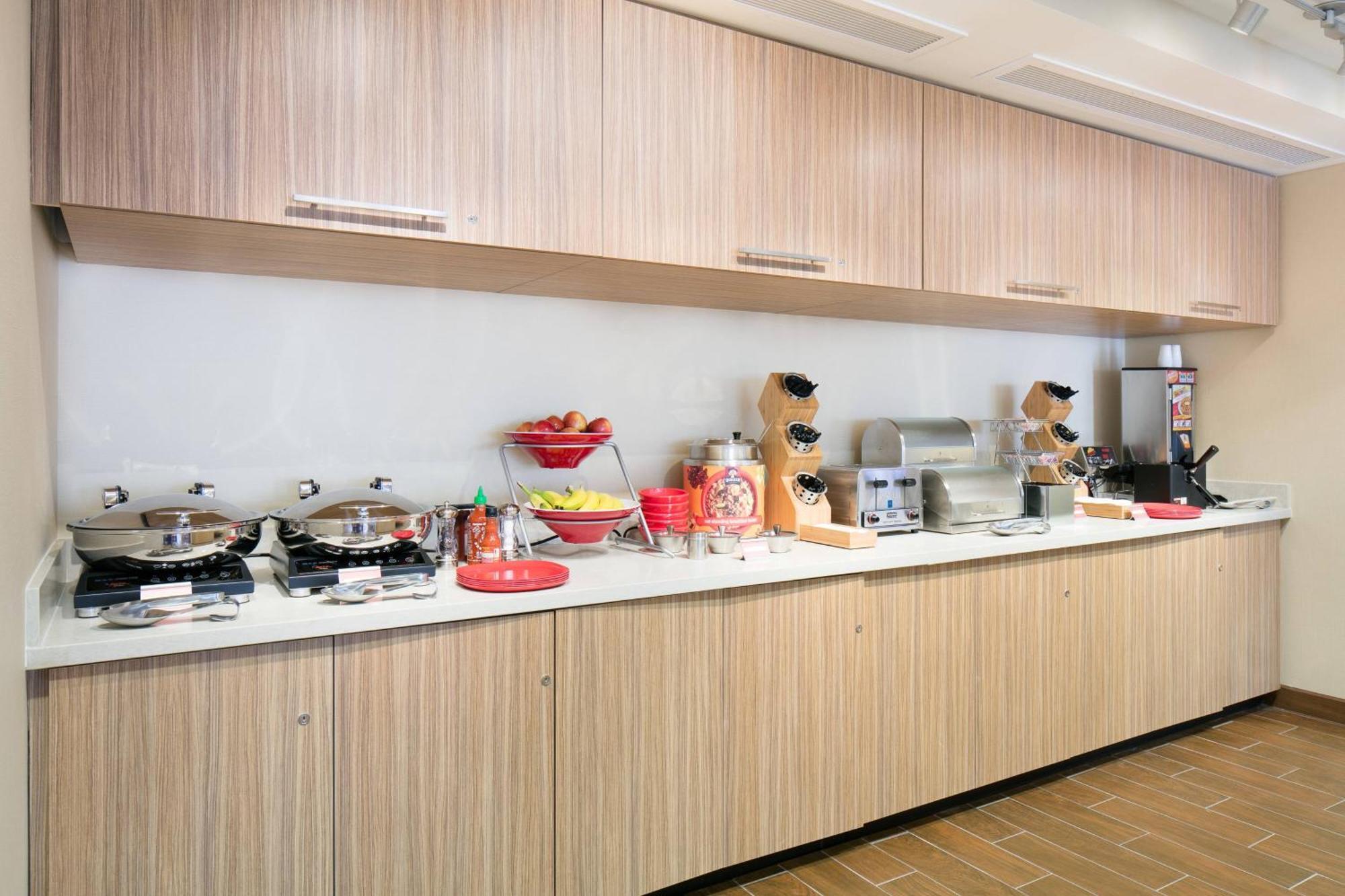 Towneplace Suites By Marriott Kansas City Airport Ngoại thất bức ảnh