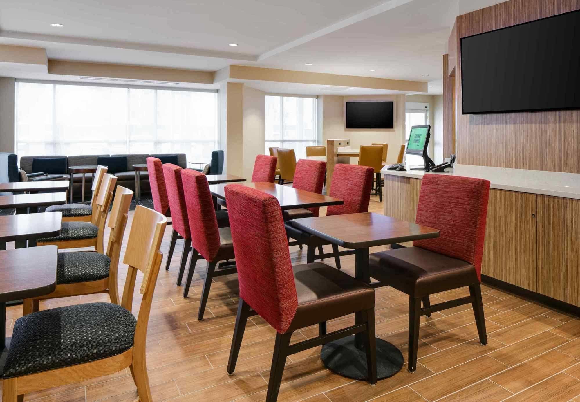 Towneplace Suites By Marriott Kansas City Airport Ngoại thất bức ảnh